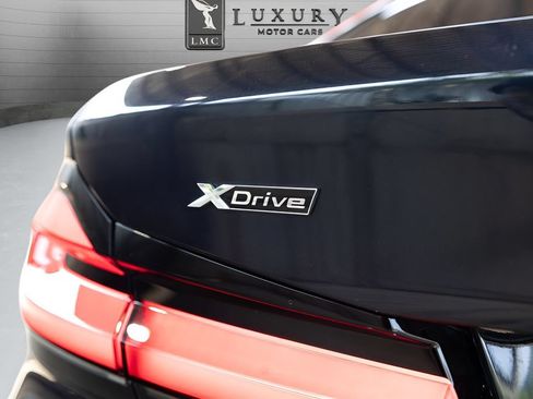 Used 2022 BMW 530i xDrive w/ M Sport Package AWD/4WD image 17