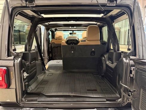 Used 2020 Jeep Wrangler Unlimited Rubicon w/ Uconnect 4C Nav & Sound Group image 42