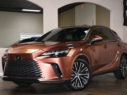 Used 2025 Lexus RX 350 Premium Plus w/ Convenience Package FWD image 4