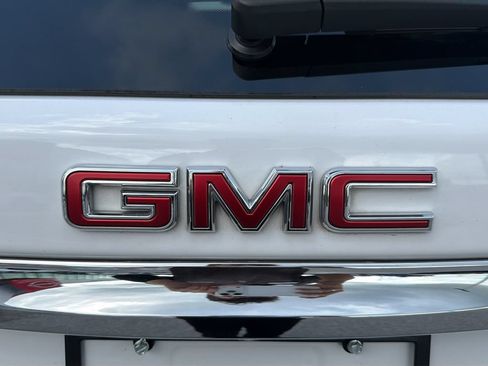 Used 2022 GMC Terrain SLE FWD image 38
