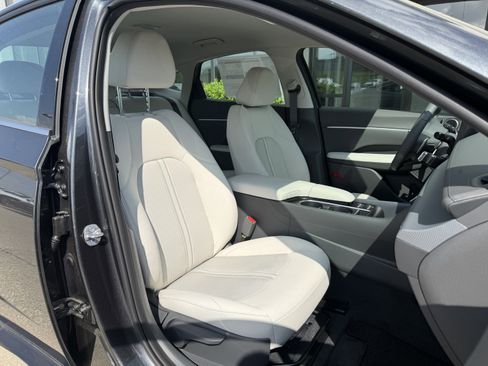 New 2026 Hyundai Sonata SE FWD image 16