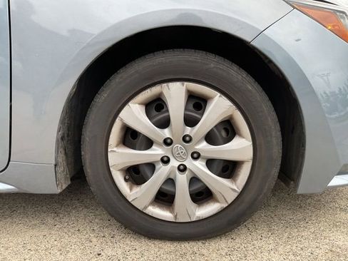 Used 2023 Toyota Corolla LE image 22