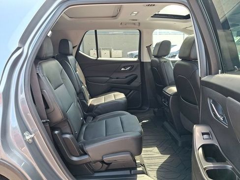 Used 2020 Chevrolet Traverse RS AWD/4WD image 27
