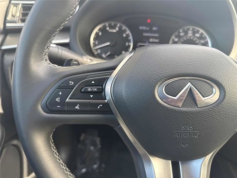 Certified 2025 INFINITI QX50 Luxe image 17