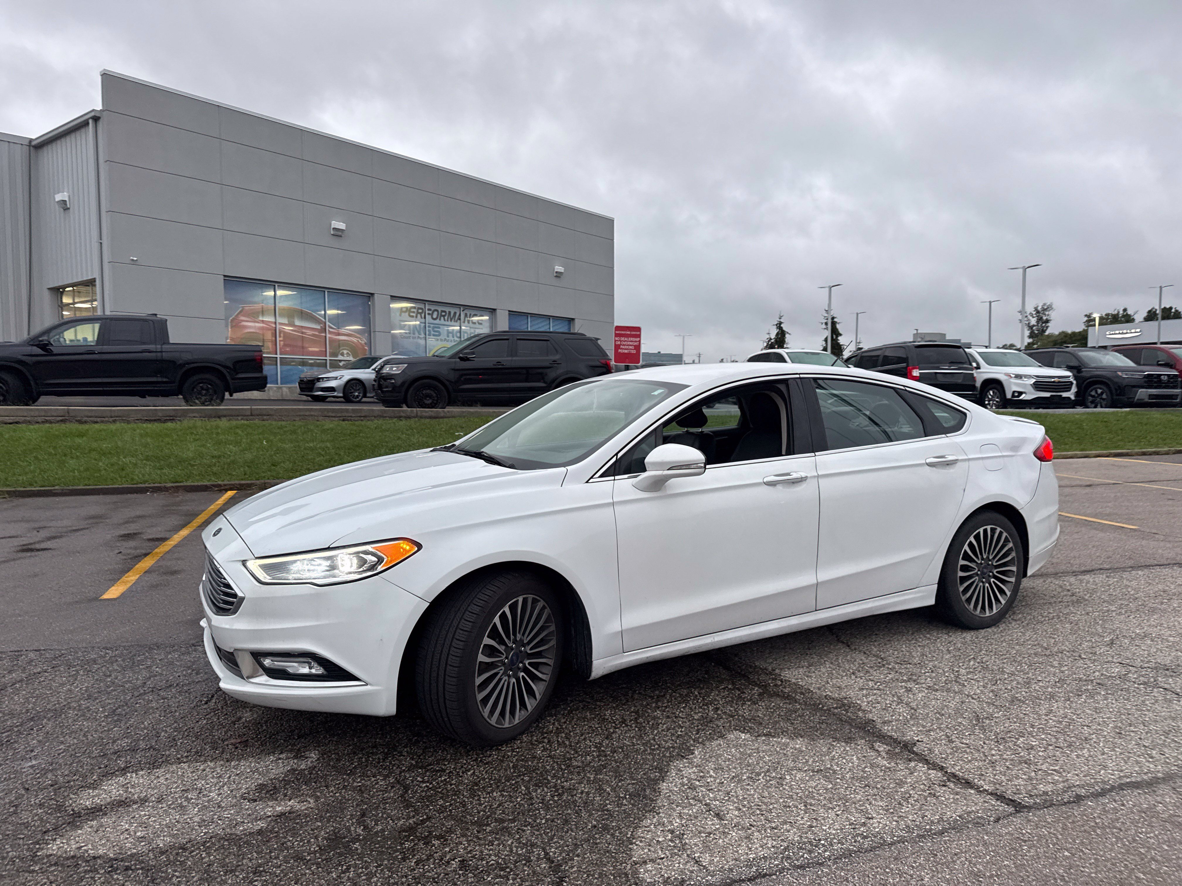 Used 2017 Ford Fusion Titanium FWD image 12