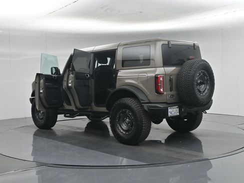 Used 2025 Ford Bronco Badlands w/ Sasquatch Package AWD/4WD image 35