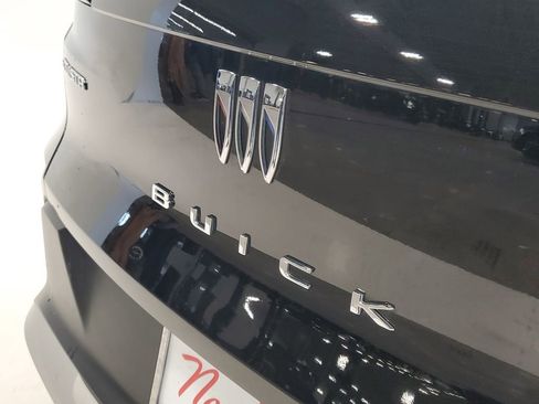 Used 2025 Buick Envista Preferred image 7