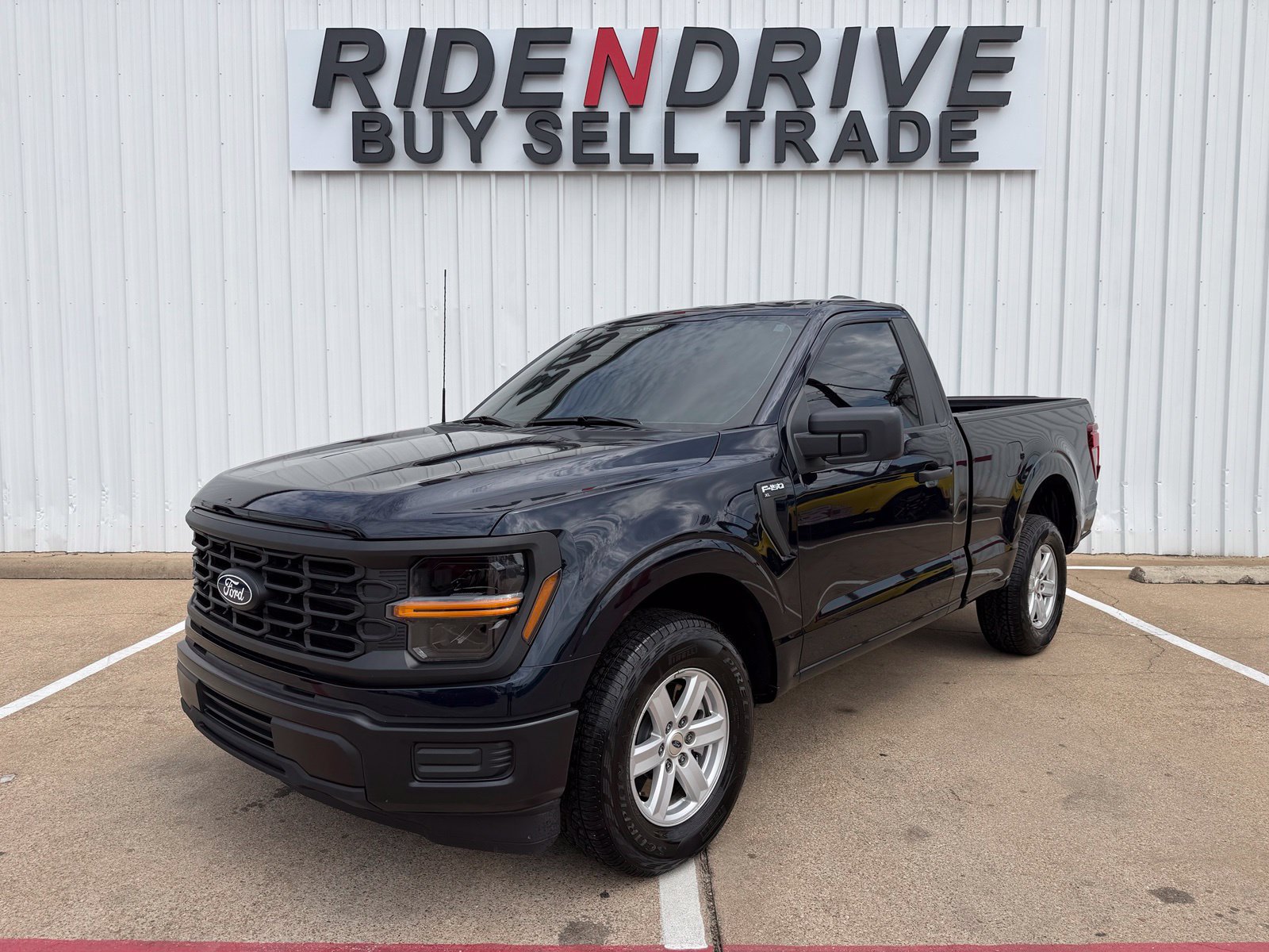 Used 2024 Ford F150 XL RWD image 1