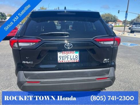 Used 2025 Toyota RAV4 XLE AWD/4WD image 6
