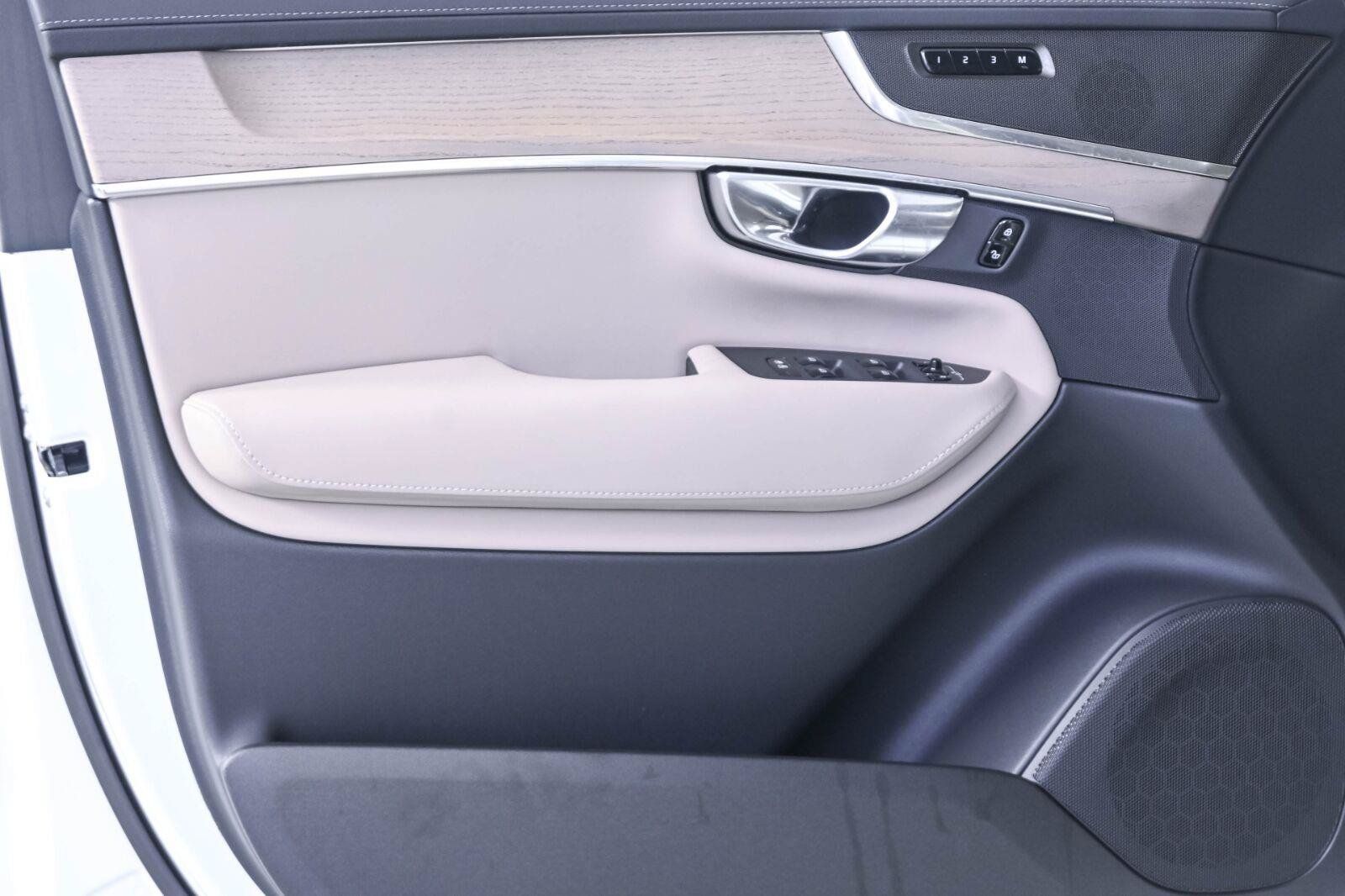 New 2026 Volvo XC90 T8 Core w/ Protection Package Premier AWD/4WD image 6