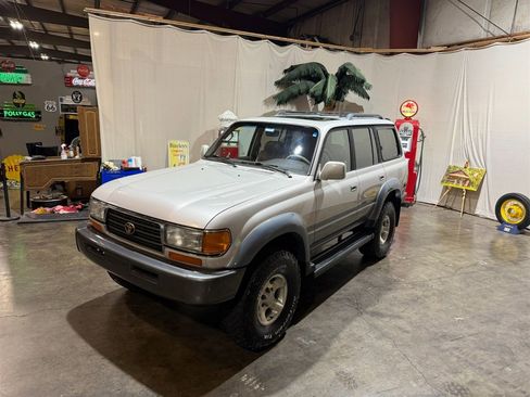 Used 1997 Toyota Land Cruiser image 13