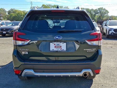 Used 2023 Subaru Forester Touring image 5
