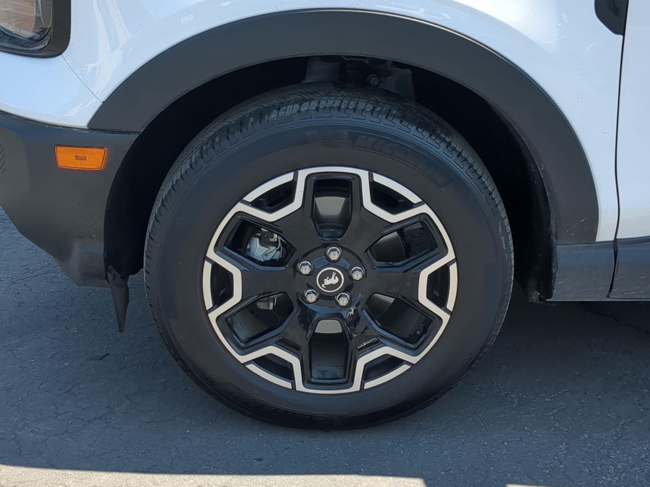 Used 2025 Ford Bronco Sport Outer Banks AWD/4WD image 14
