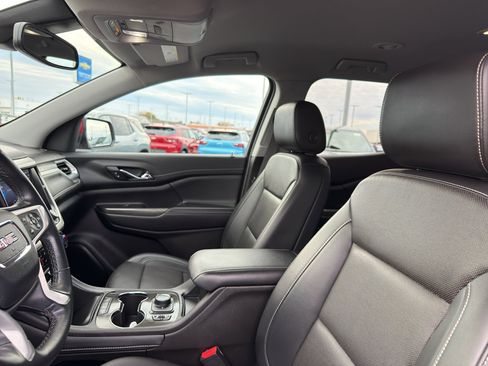 Certified 2023 GMC Acadia SLT w/ Preferred Package image 26