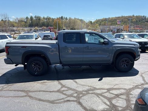 New 2026 Nissan Frontier PRO-4X w/ Pro Premium Package AWD/4WD image 8