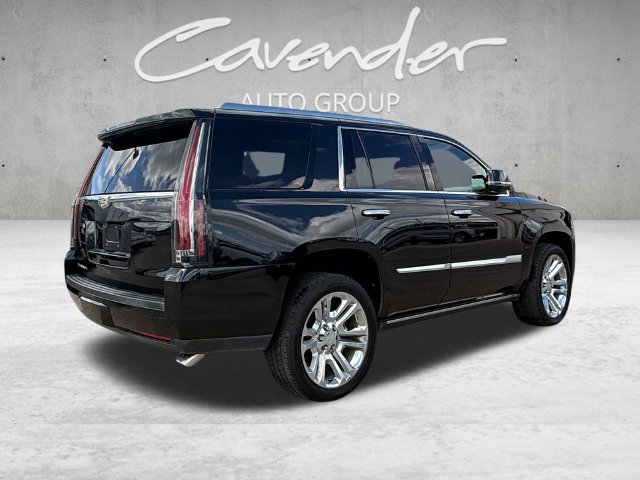 Used 2018 Cadillac Escalade Platinum AWD/4WD image 16