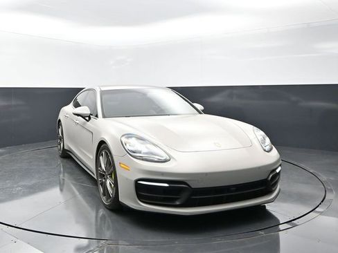 Used 2022 Porsche Panamera 4 E-Hybrid AWD/4WD image 5