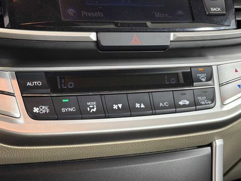 Used 2015 Honda Accord EX-L image 26