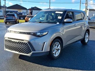 Used 2023 Kia Soul LX w/ Option Group 015 video 2