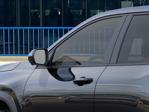 New 2026 Chevrolet Equinox LT image 12