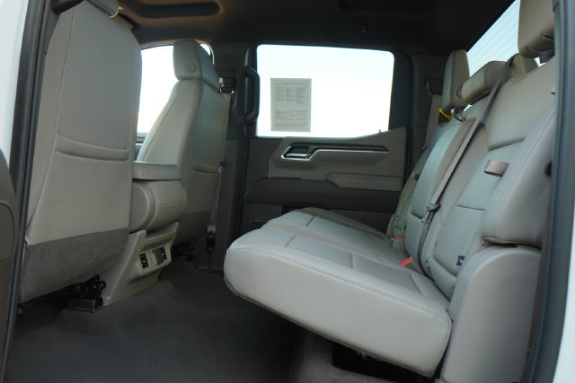 Used 2025 GMC Sierra 1500 SLT AWD/4WD image 33
