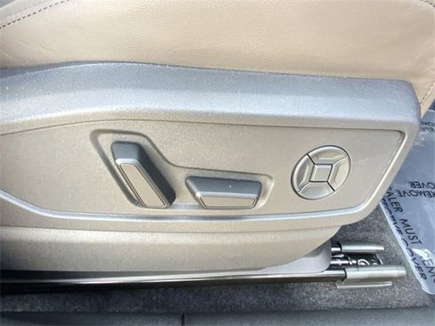 Used 2025 Audi Q5 Premium Plus image 13