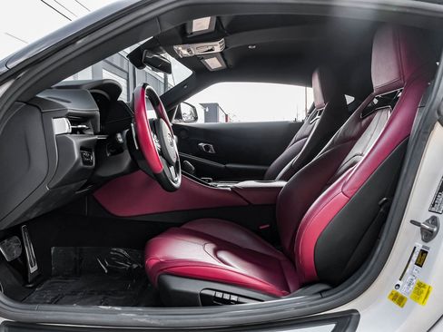 Used 2022 Toyota Supra Premium image 5