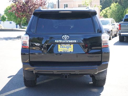 Used 2018 Toyota 4Runner TRD Pro AWD/4WD image 6