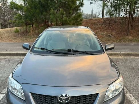 Used 2010 Toyota Corolla LE image 4