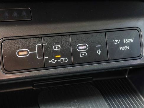 Certified 2024 Hyundai Kona Limited image 21