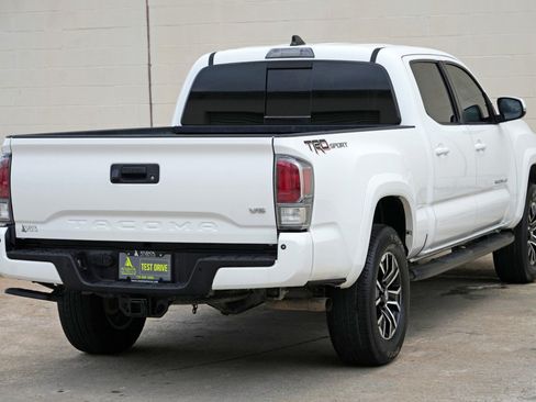 Used 2021 Toyota Tacoma TRD Sport w/ Technology Package RWD image 46