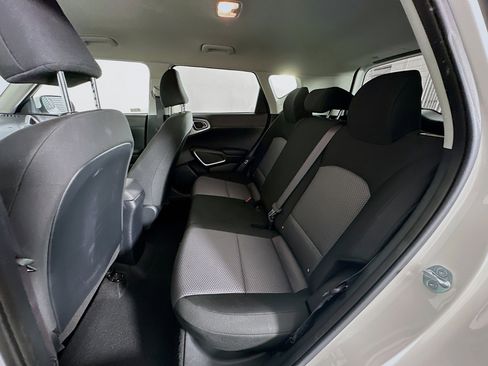 Used 2024 Kia Soul LX w/ Option Group 015 image 26