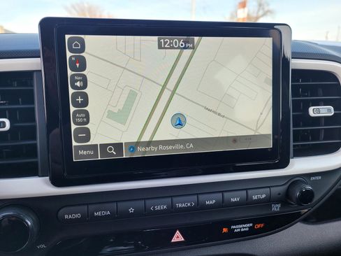 Certified 2025 Hyundai Venue Limited image 13