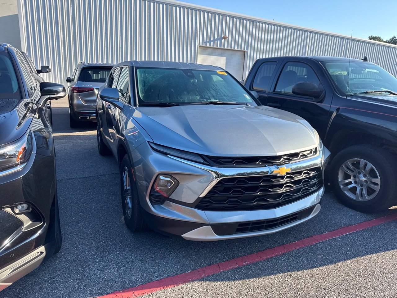 Used 2023 Chevrolet Blazer LT w/ Driver Confidence Package FWD image 3