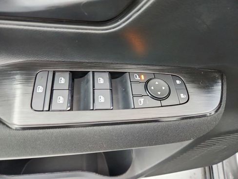 New 2026 Nissan Kicks S image 28