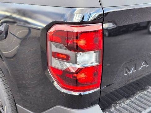 New 2025 Ford Maverick Lariat w/ Black Appearance Package image 9