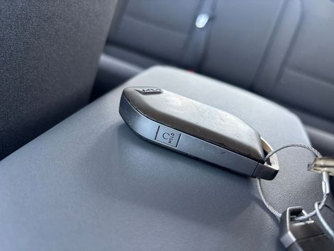 Used 2025 Kia K4 LXS image 23