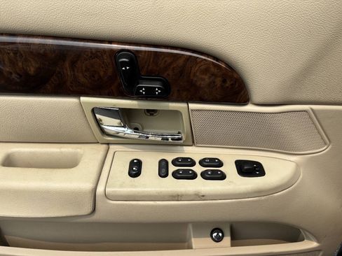 Used 2008 Mercury Grand Marquis GS RWD image 7