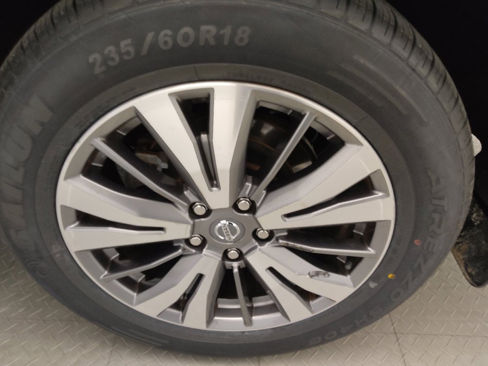 Used 2019 Nissan Pathfinder SV FWD image 31