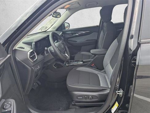 New 2026 Chevrolet TrailBlazer LT w/ Convenience Package FWD image 4