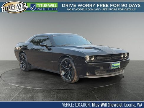 Used 2016 Dodge Challenger SXT w/ Blacktop Package RWD image 1