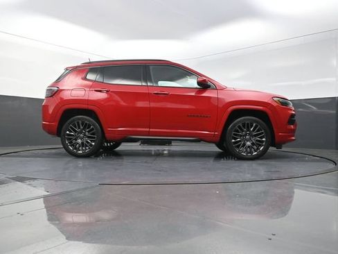 Used 2022 Jeep Compass Limited w/ (RED) Package AWD/4WD image 38