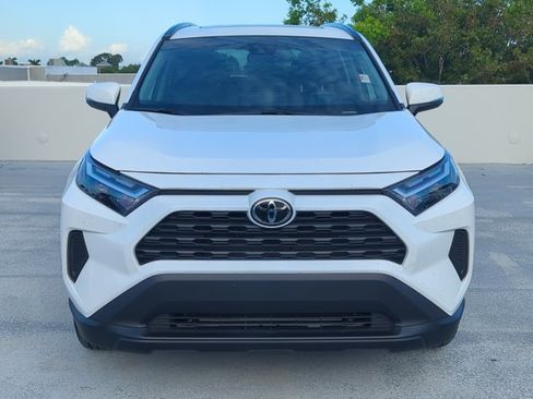 Used 2025 Toyota RAV4 XLE w/ Convenience Package FWD image 2