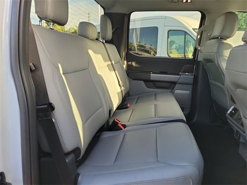 New 2025 Ford F150 Lightning Flash image 19