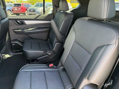 New 2026 Buick Enclave Preferred image 25