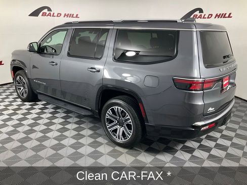 Used 2023 Jeep Wagoneer 4WD w/ Premium Group I image 5