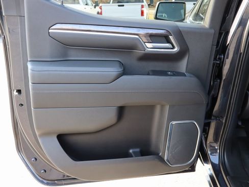 Used 2022 Chevrolet Silverado 1500 LTZ image 25