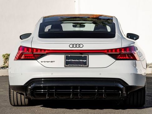 Used 2023 Audi e-tron GT Prestige w/ Prestige Package image 9