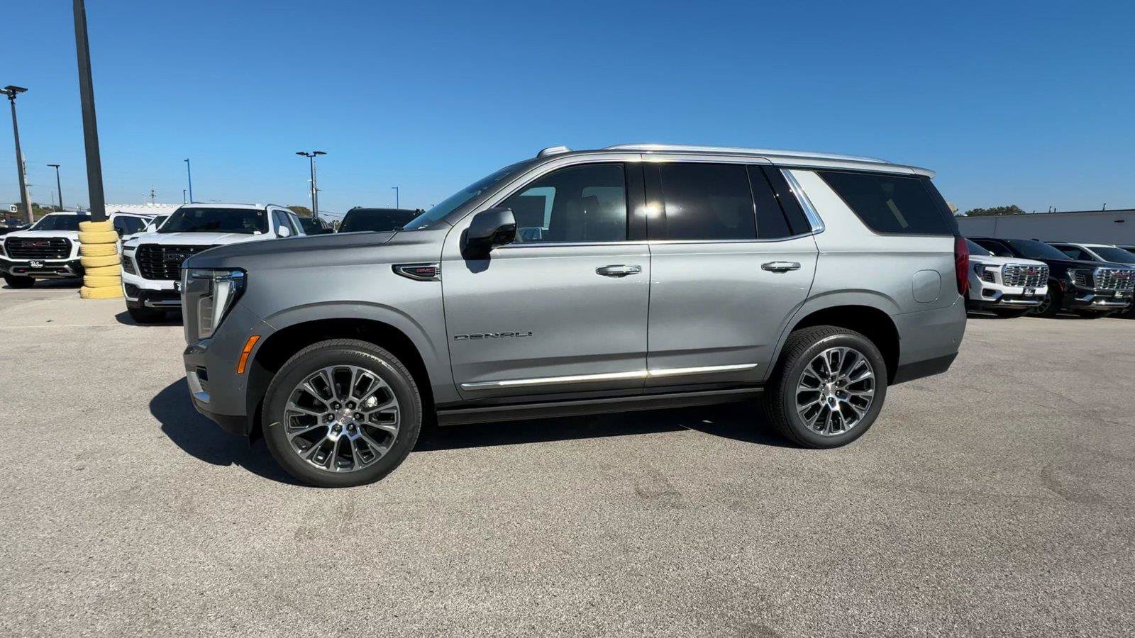New 2027 GMC Yukon Denali w/ Denali Reserve Package AWD/4WD image 6