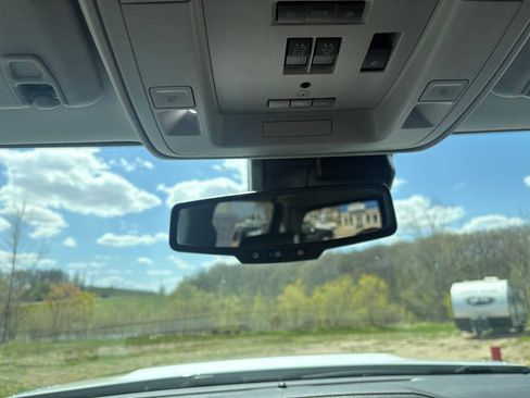 Used 2019 GMC Sierra 2500 Denali w/ Duramax Plus Package AWD/4WD image 25